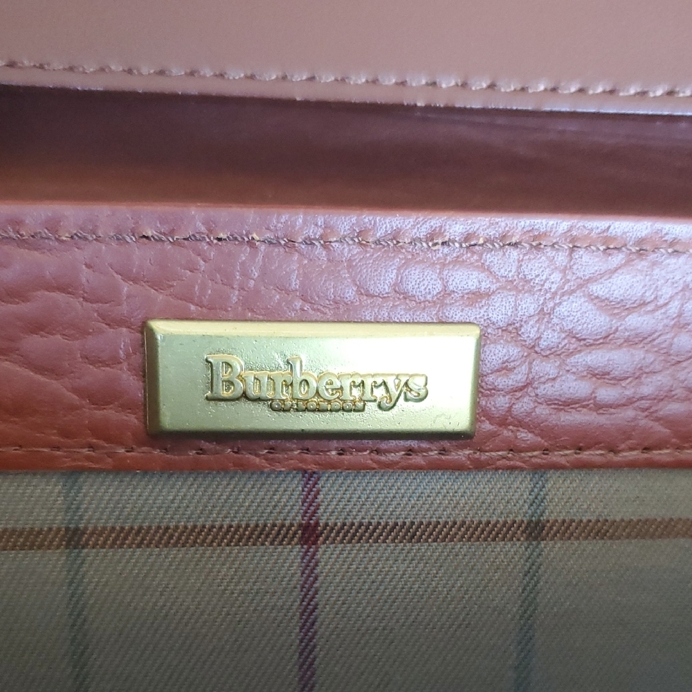 Burberry of London Brown Leather Clutch Bag - Picture 14 of 15